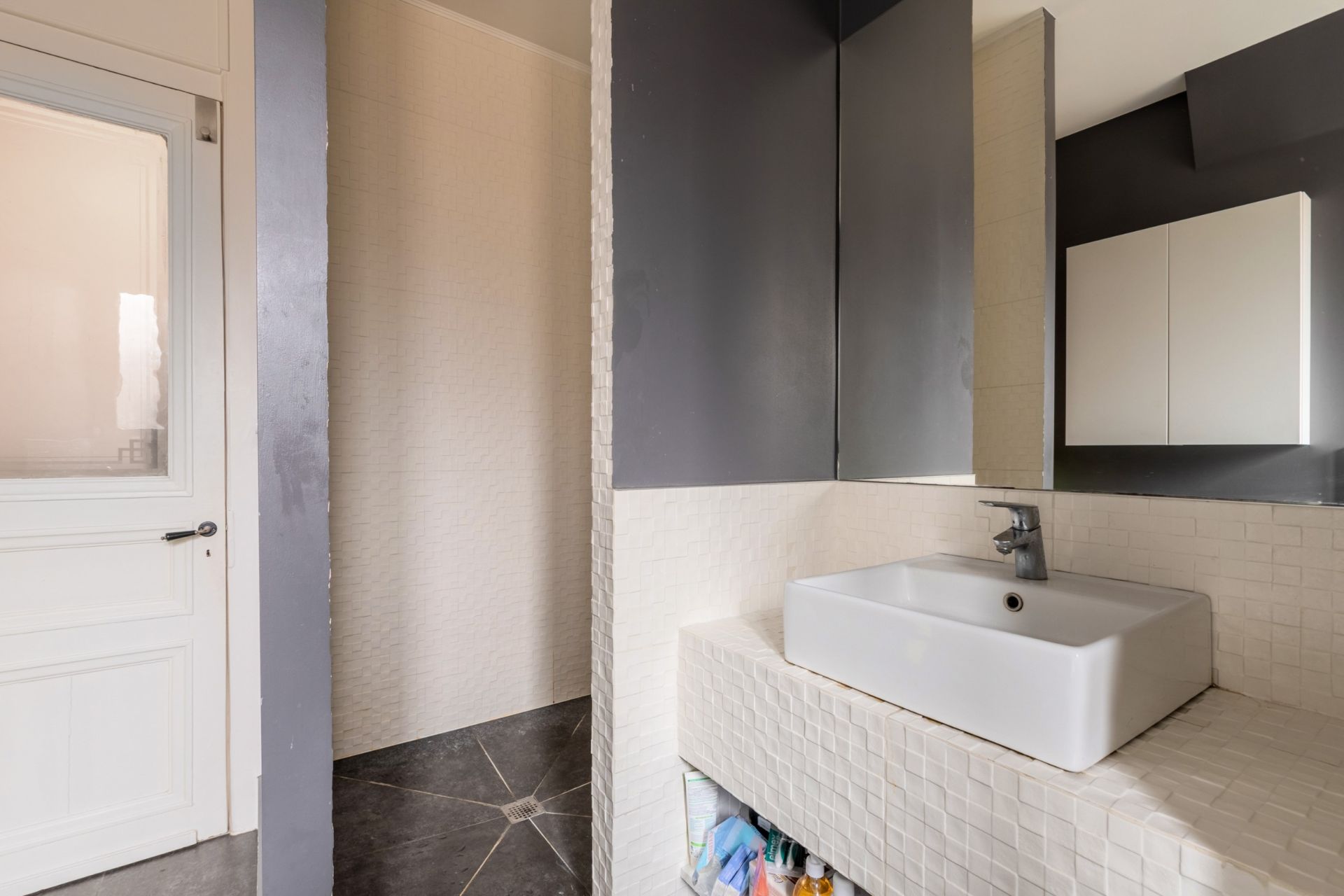 luxury apartment 4 Rooms for sale on LILLE (59000)