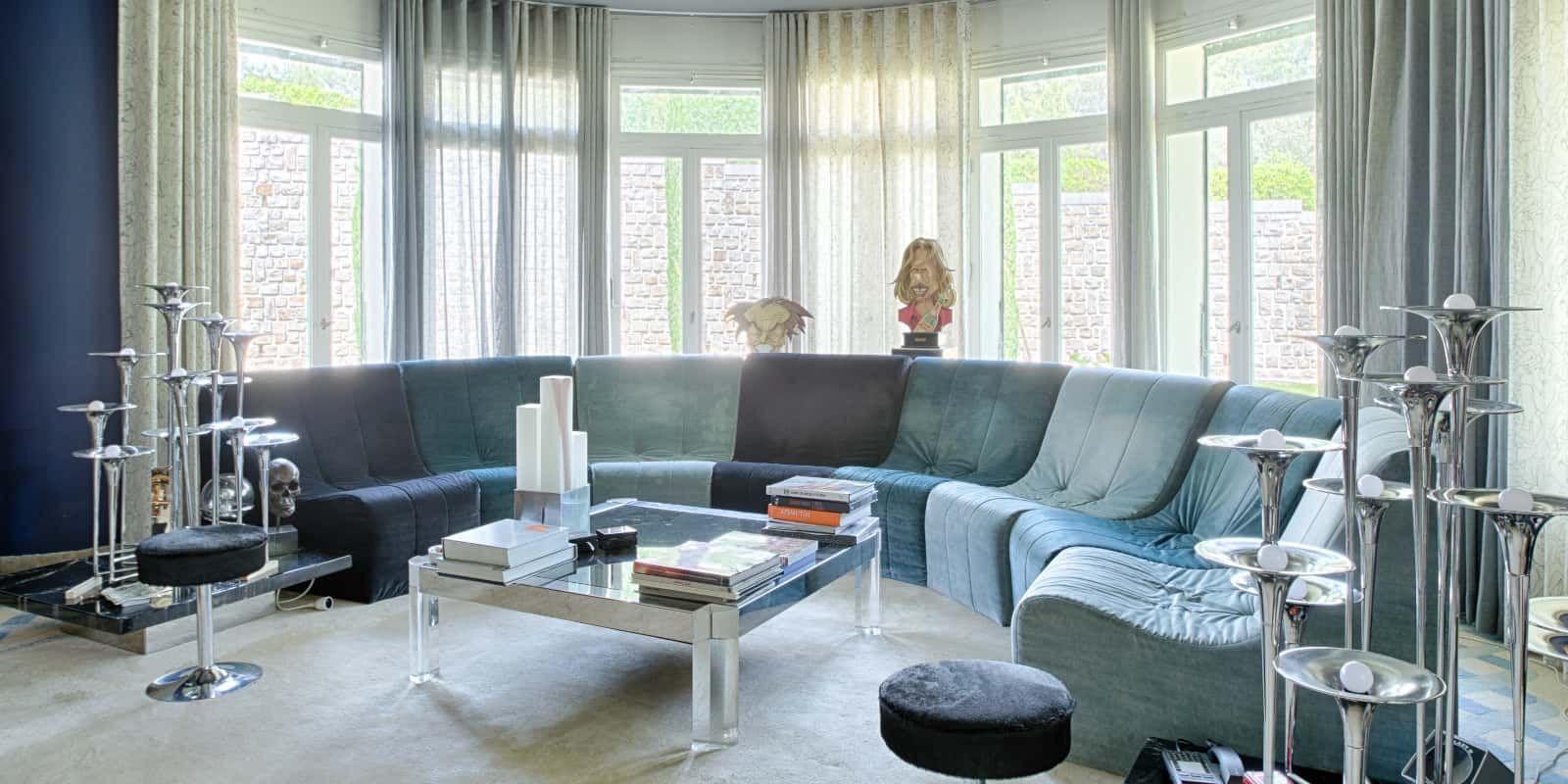 luxury house 8 Rooms for seasonal rent on AIX EN PROVENCE (13090)