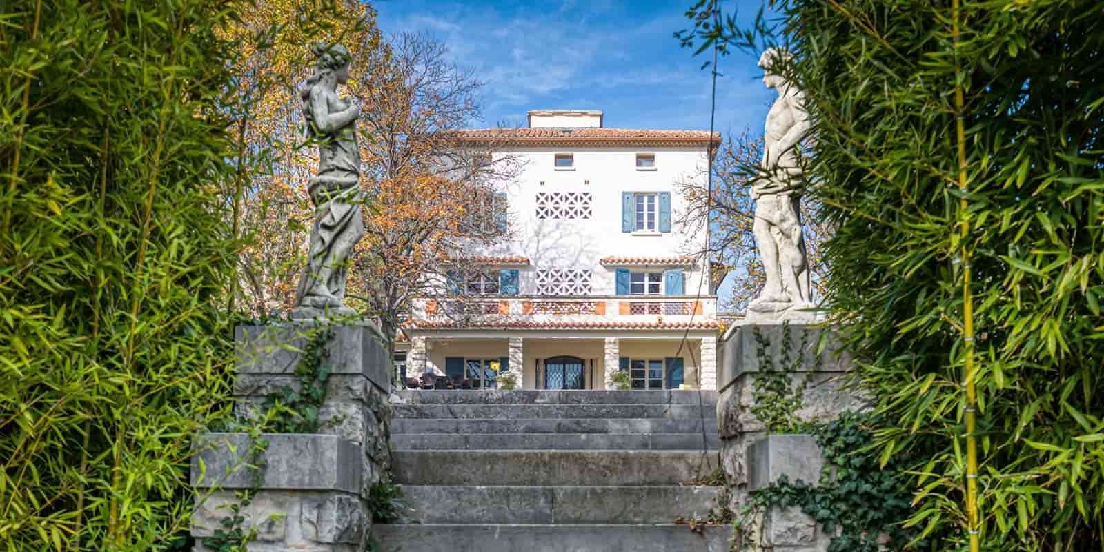 maison de luxe 8 Pièces en location saisonnière sur AIX EN PROVENCE (13090)