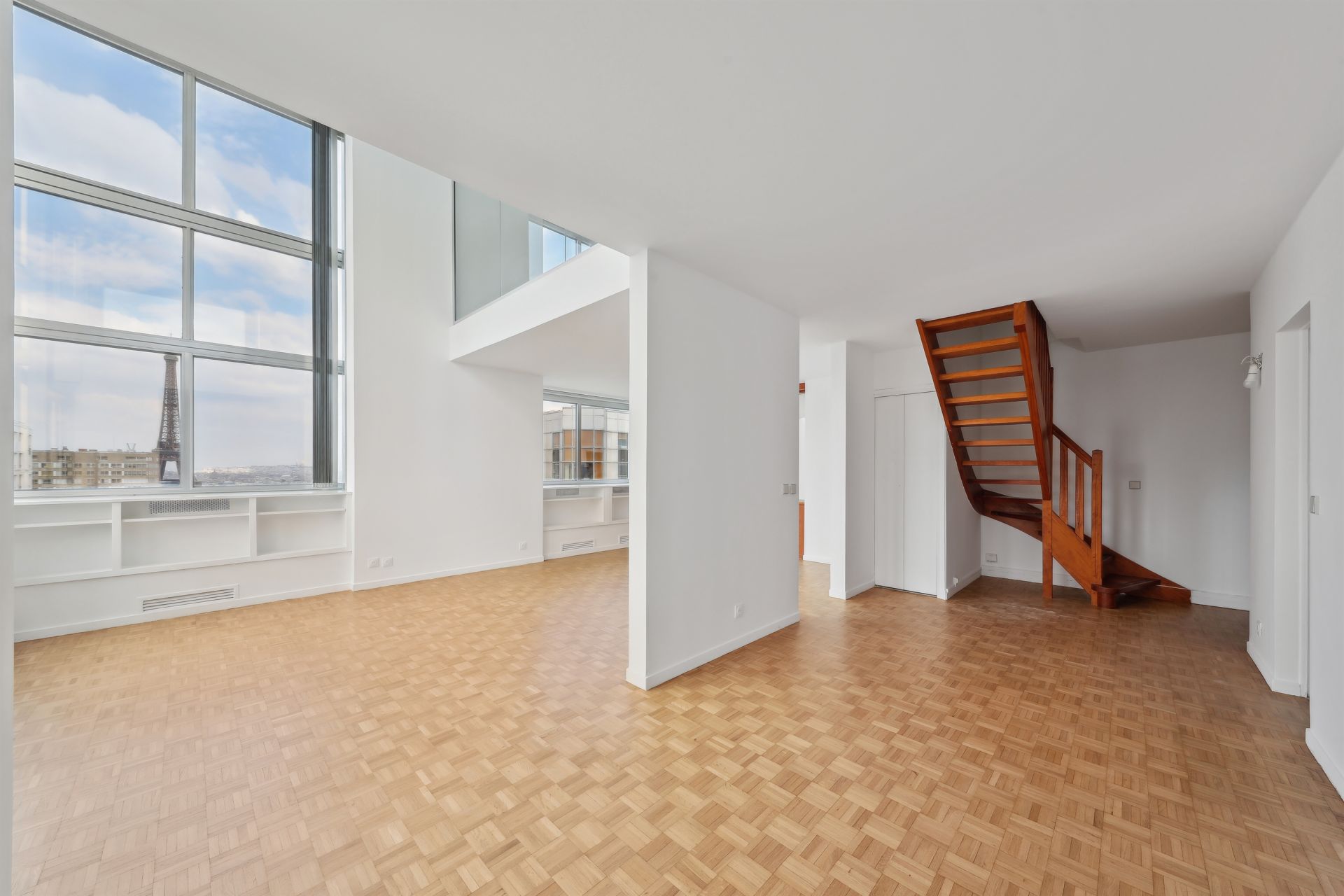 luxury apartment 5 Rooms for sale on PARIS (75015)