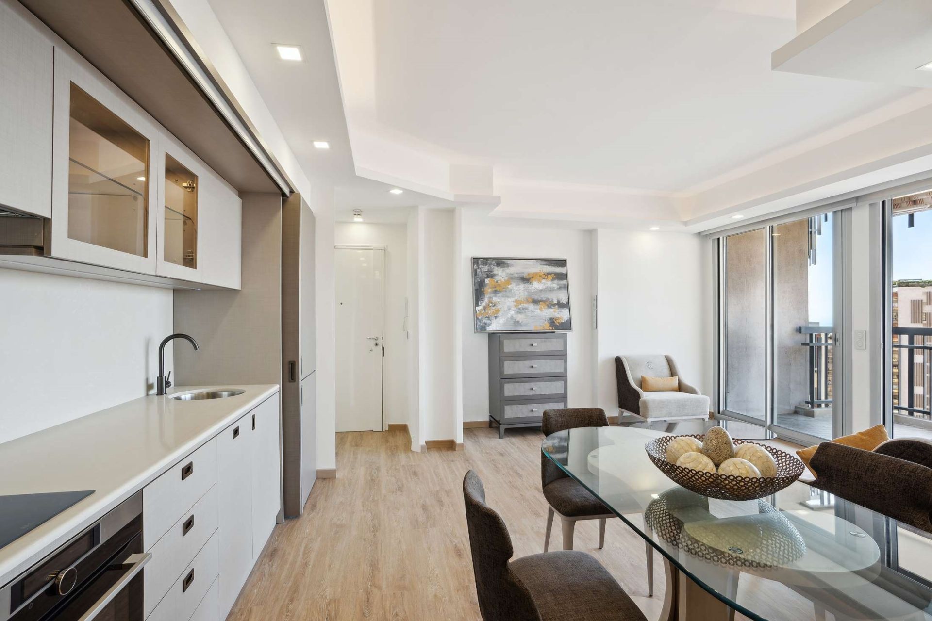 luxury apartment 3 Rooms for sale on MONACO (98000)