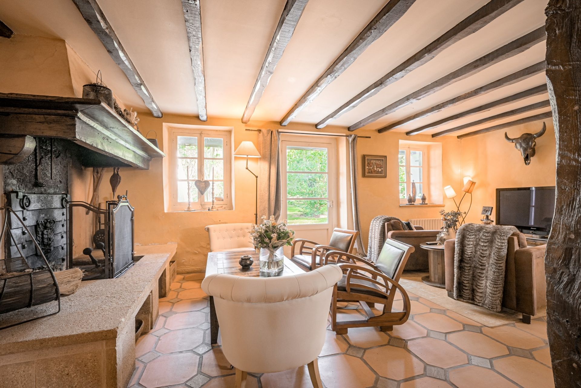 luxury house 8 Rooms for sale on MOUGUERRE (64990)