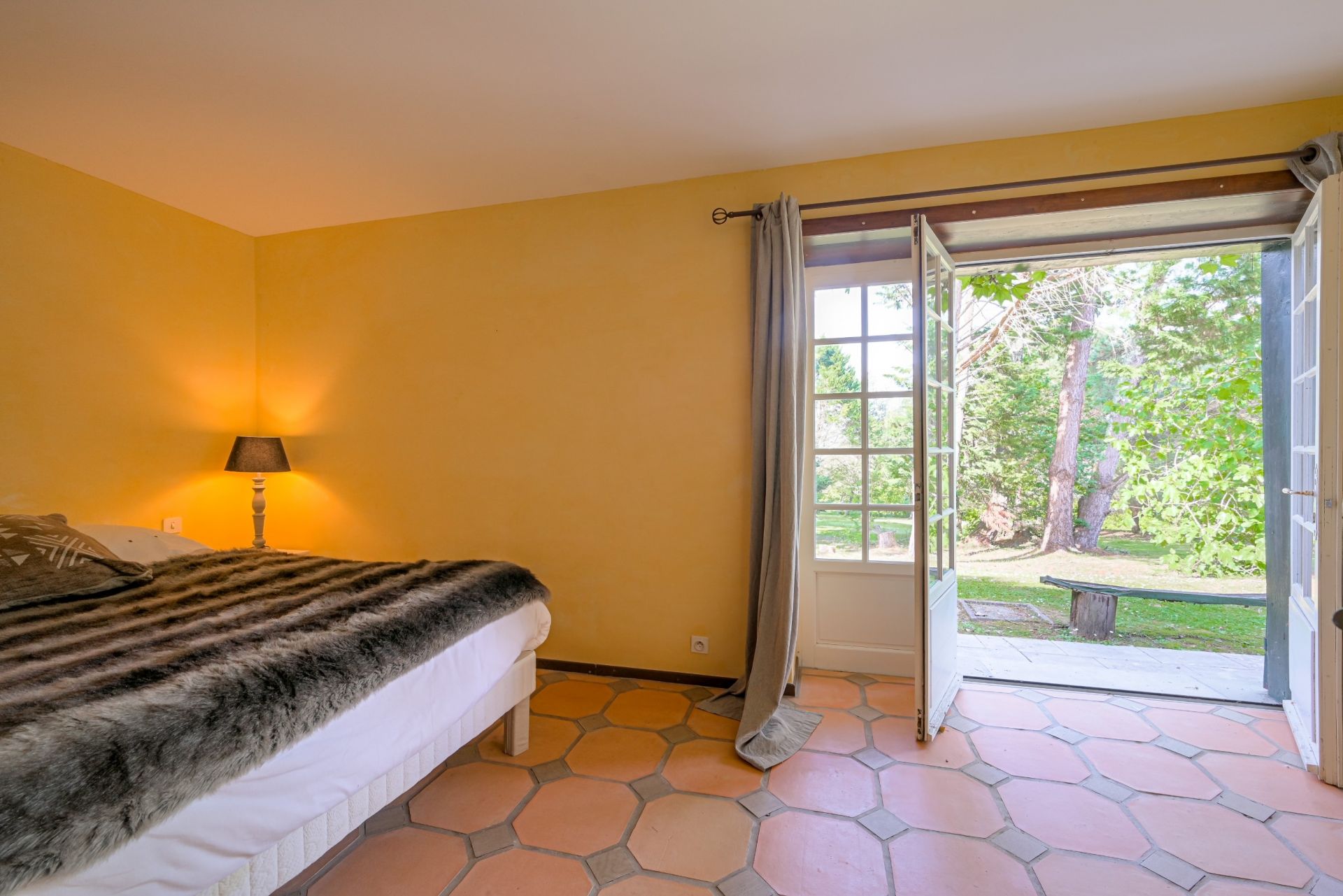 luxury house 8 Rooms for sale on MOUGUERRE (64990)