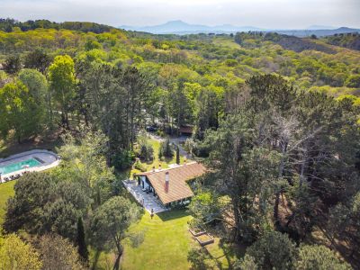 Sale Luxury house Mouguerre 8 Rooms 300 m²