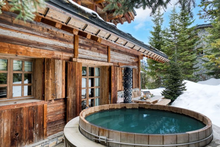 luxury house 10 Rooms for seasonal rent on COURCHEVEL (73120)