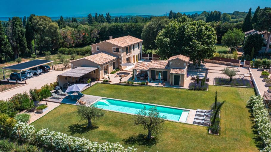 maison de luxe 6 Pièces en location saisonnière sur ST REMY DE PROVENCE (13210)