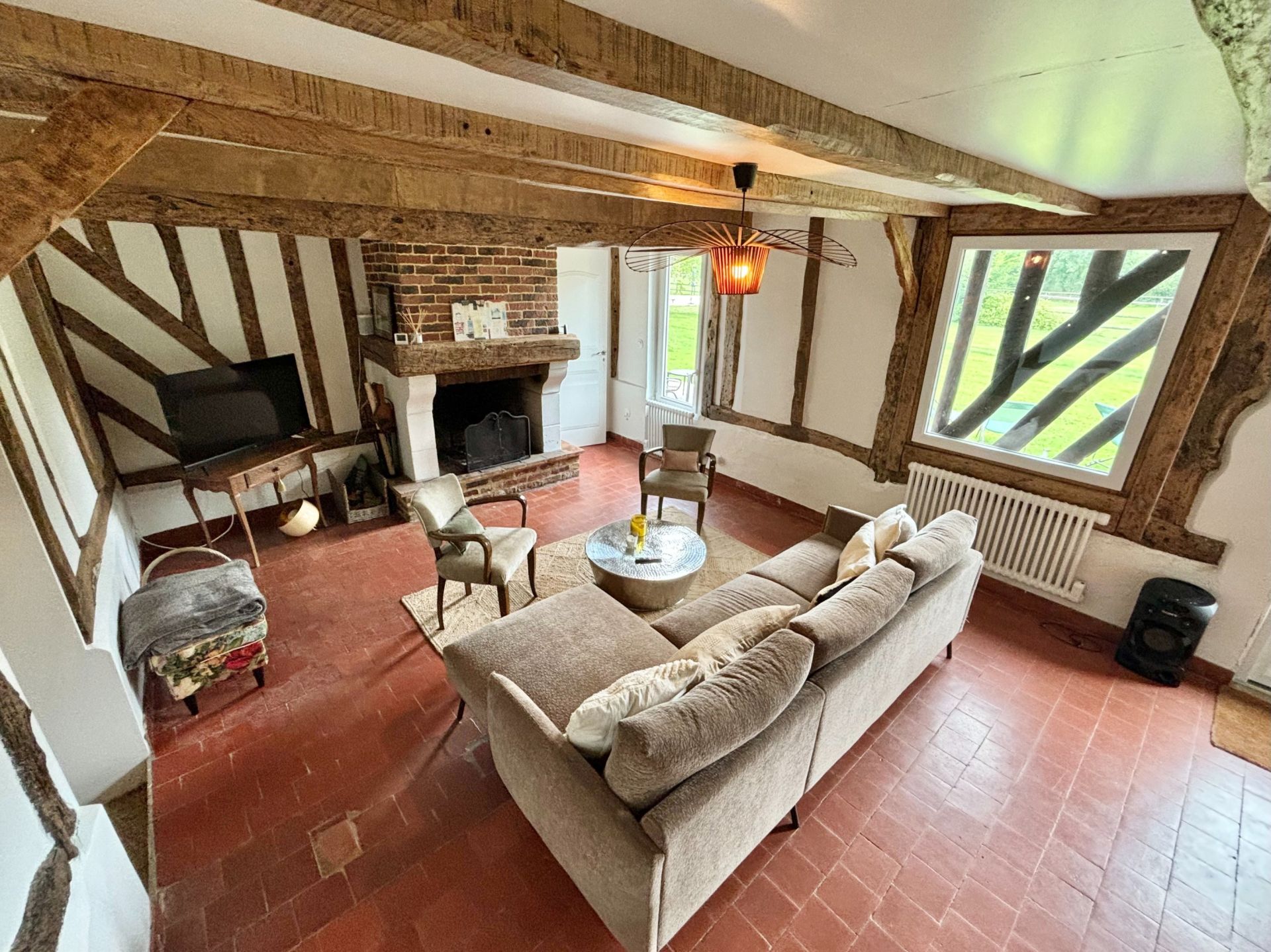 chaumière de luxe 5 Pièces en location saisonnière sur BONNEBOSQ (14340)