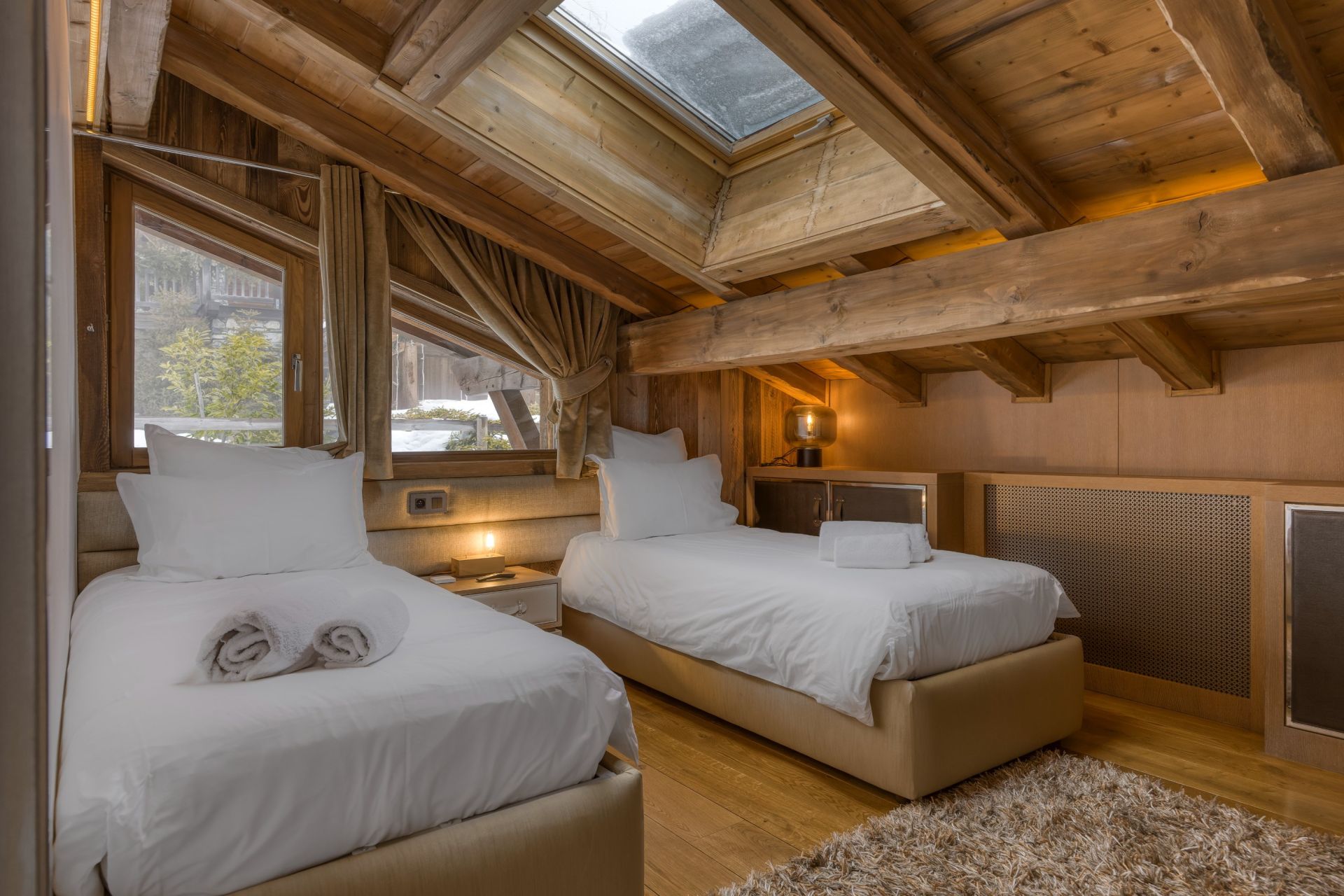 luxury chalet 8 Rooms for seasonal rent on MEGEVE (74120)