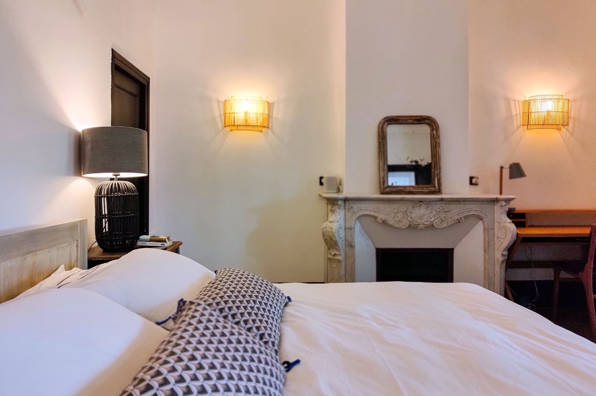 luxury house 5 Rooms for seasonal rent on AIX EN PROVENCE (13100)