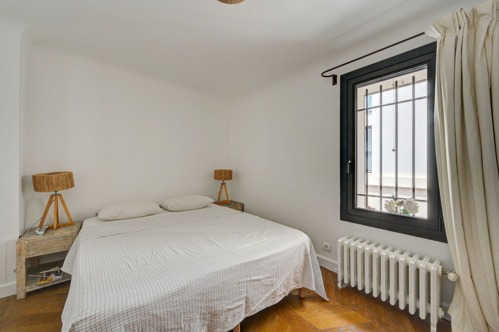 luxury house 5 Rooms for seasonal rent on AIX EN PROVENCE (13100)