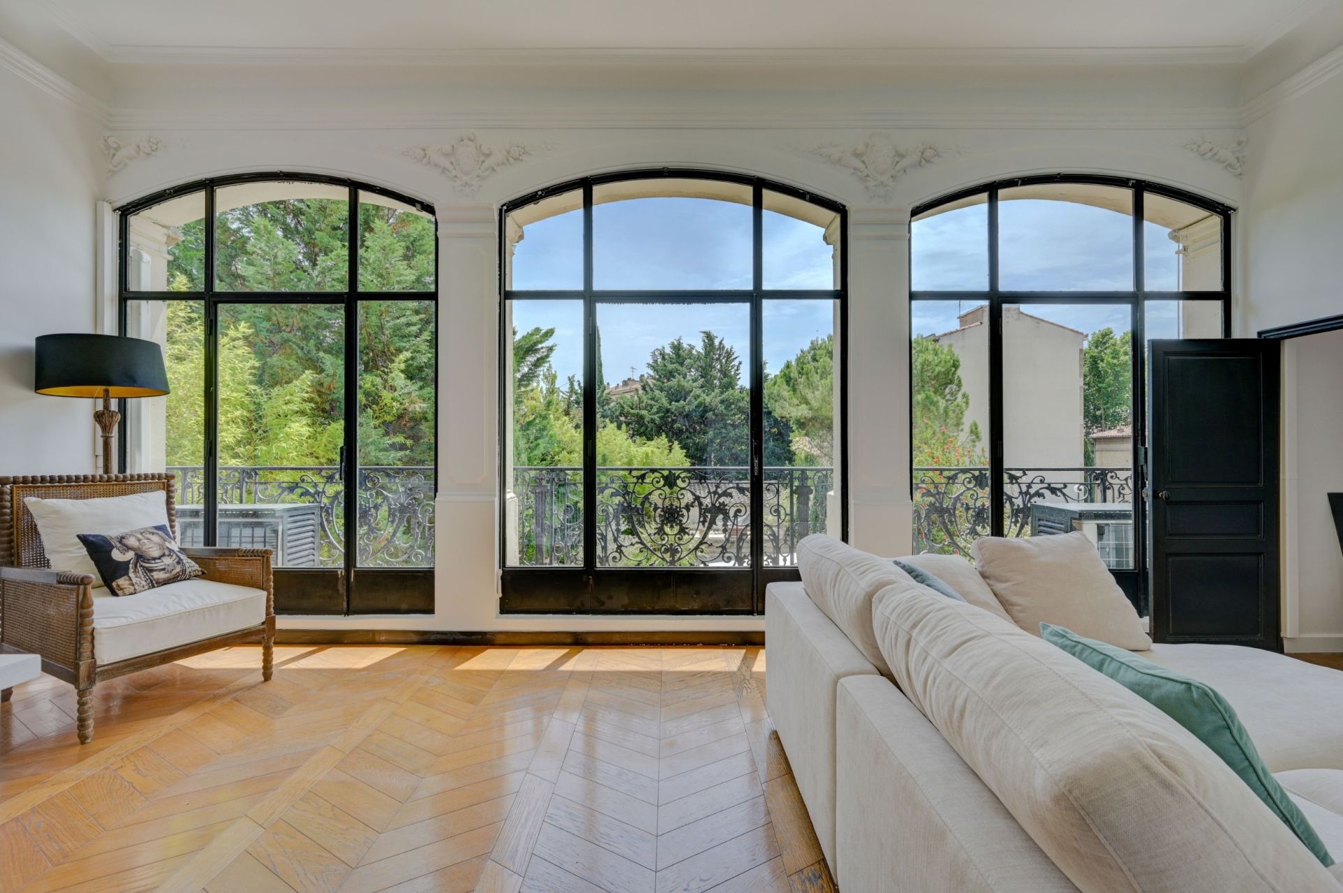 luxury house 5 Rooms for seasonal rent on AIX EN PROVENCE (13100)