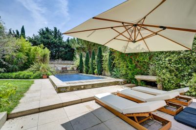 Rental Luxury house Aix-en-Provence 5 Rooms 250 m²