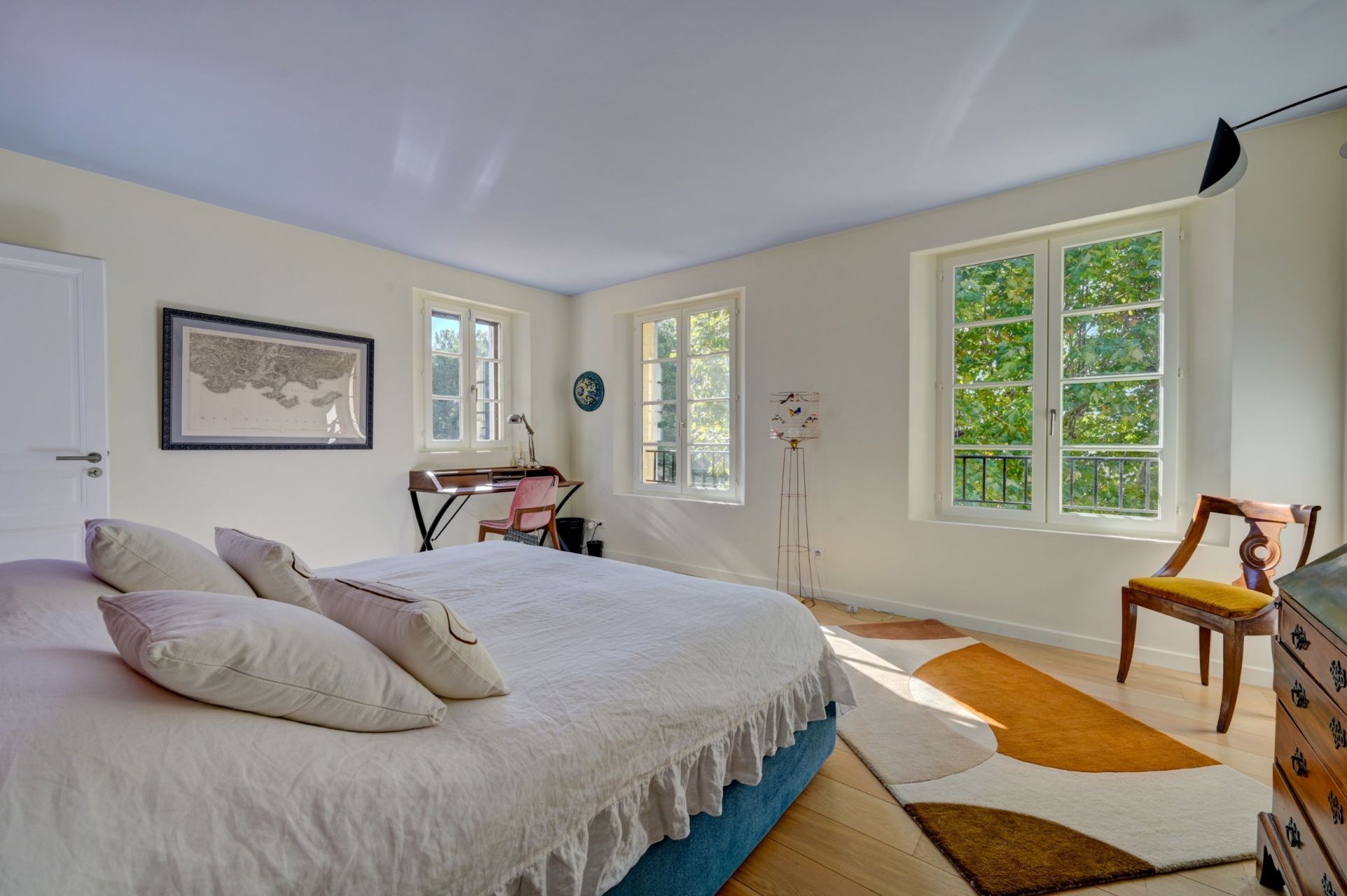 luxury house 8 Rooms for seasonal rent on AIX EN PROVENCE (13100)