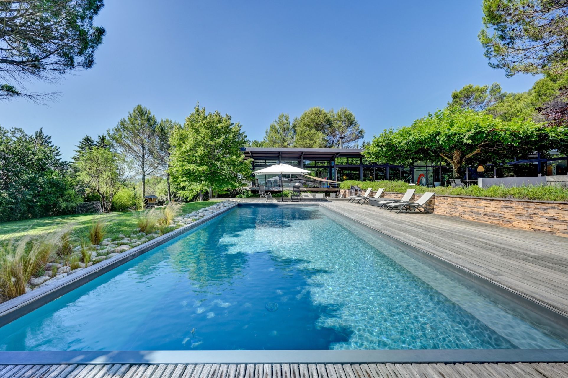 maison de luxe 13 Pièces en location saisonnière sur AIX EN PROVENCE (13100)