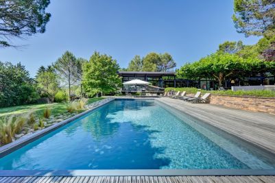 Rental Luxury house Aix-en-Provence 13 Rooms 280 m²