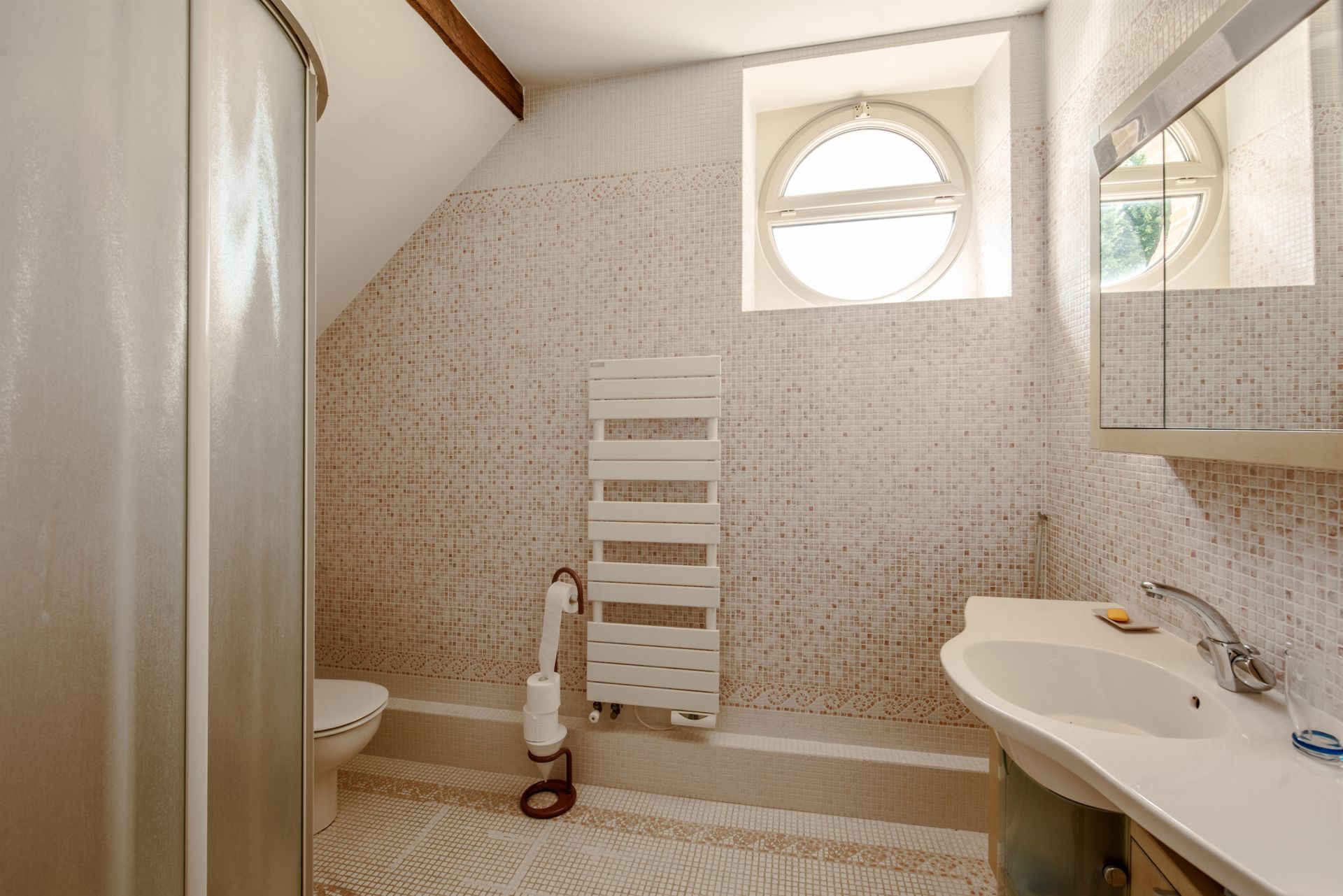 luxury property 16 Rooms for sale on ANGERS (49000)