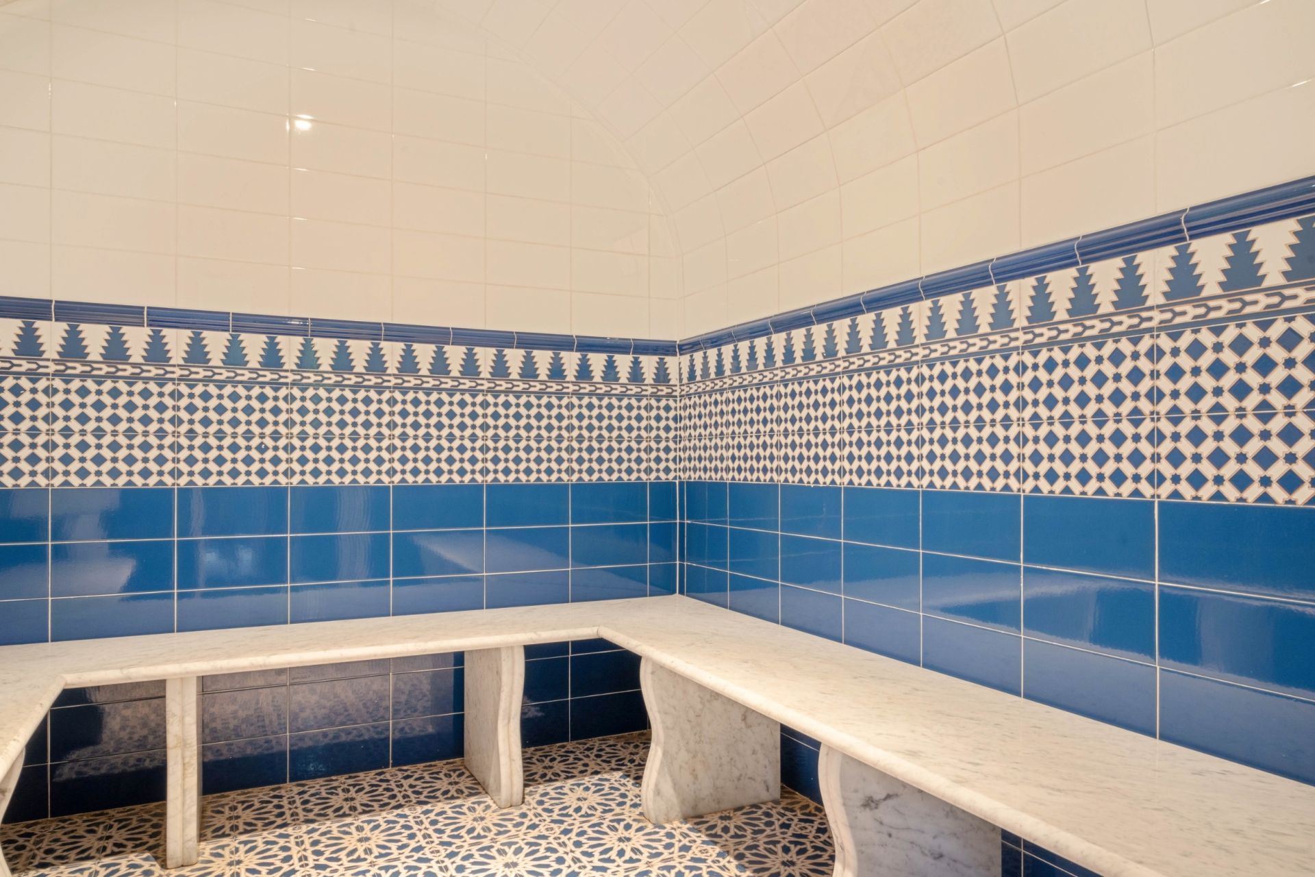 luxury property 23 Rooms for sale on AIX EN PROVENCE (13100)