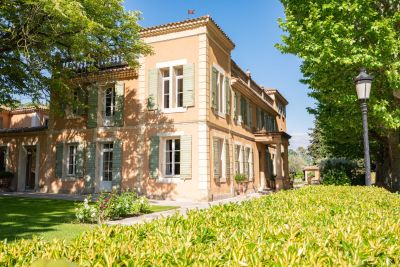 Sale Luxury property Aix-en-Provence 23 Rooms 1300 m²