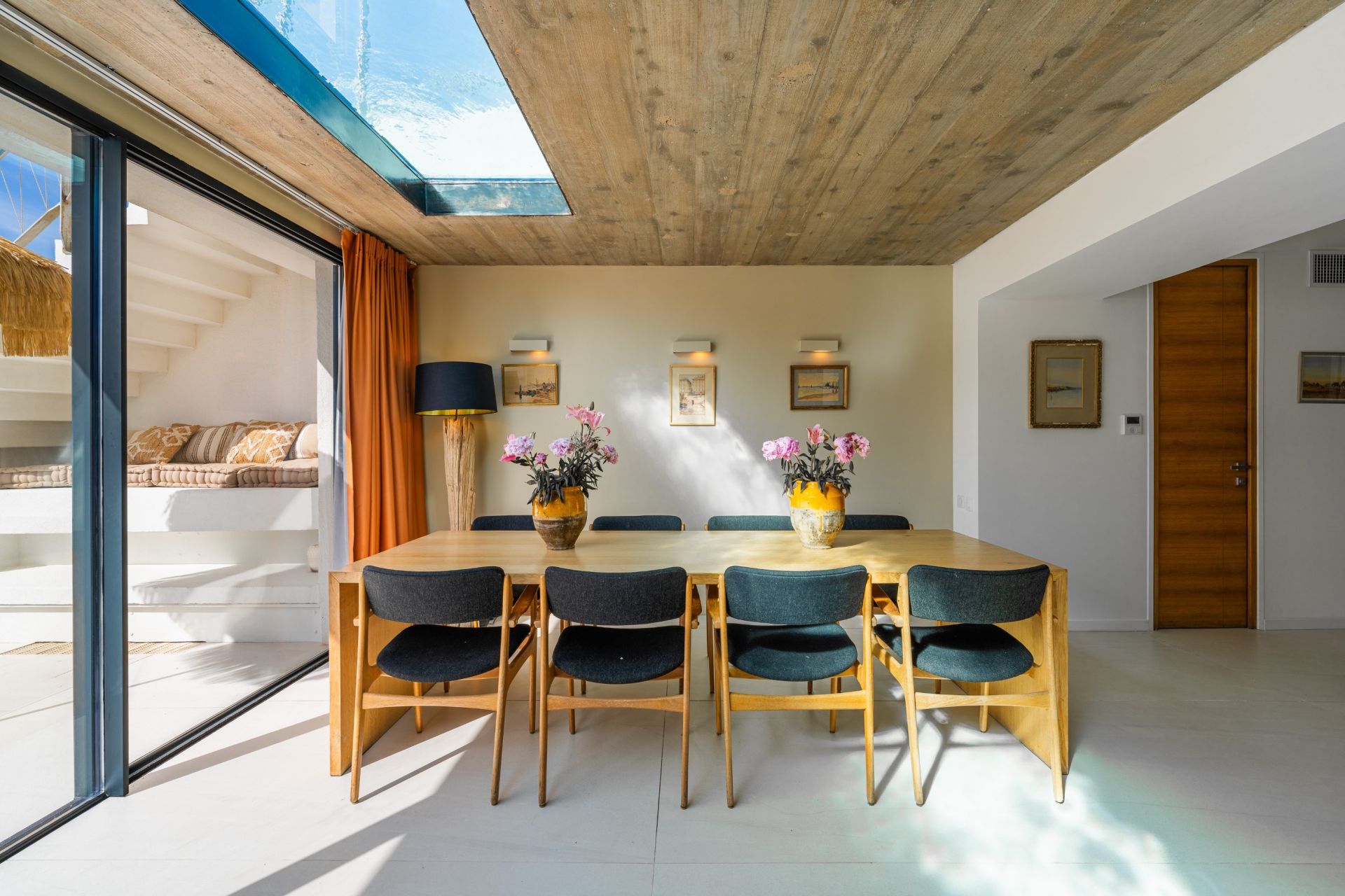 luxury house 6 Rooms for seasonal rent on MARSEILLE (13008)