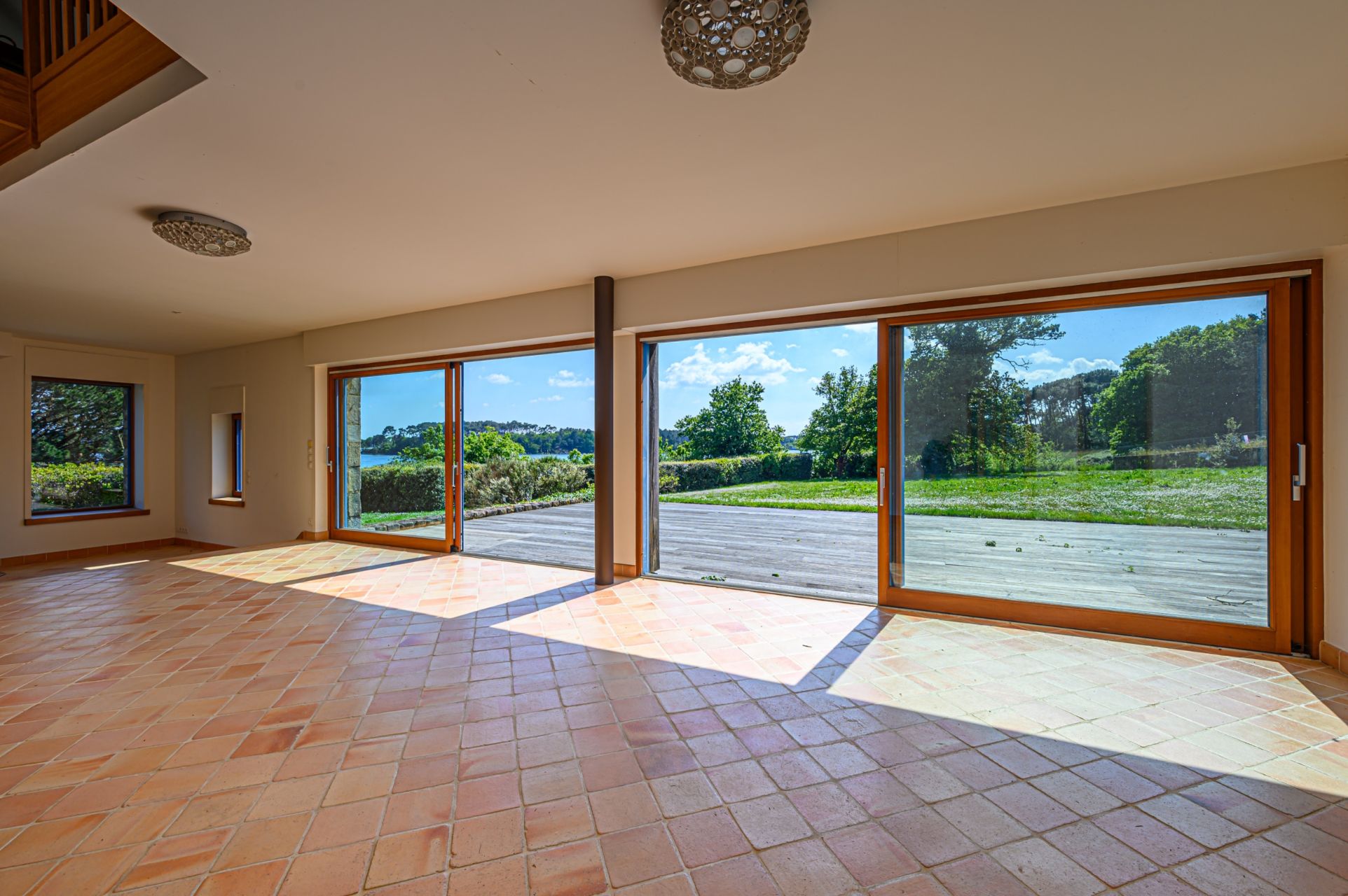 luxury house 12 Rooms for sale on ARRADON (56610)