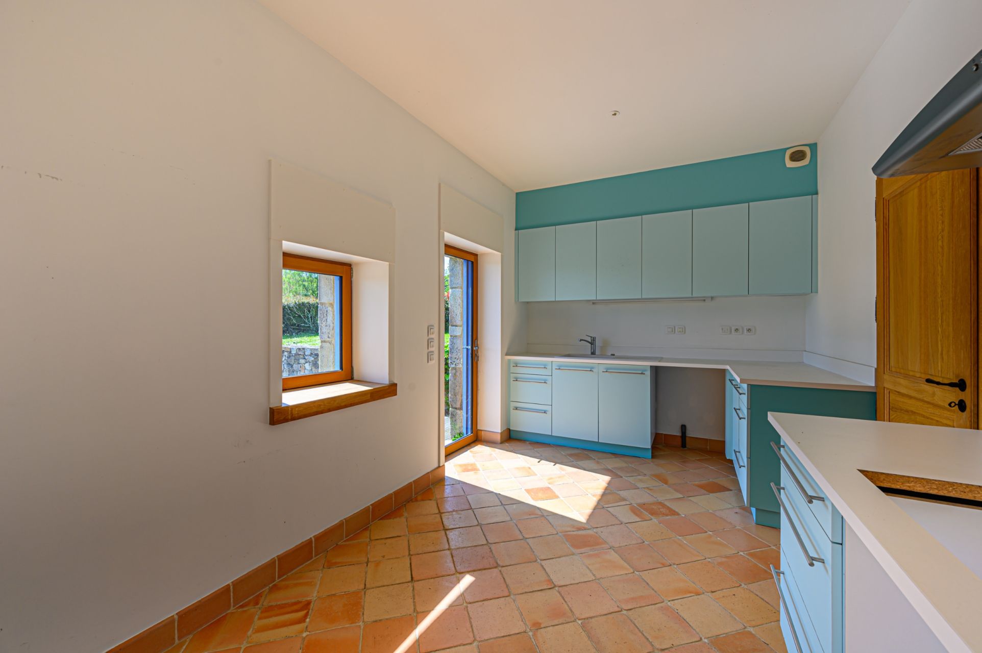 luxury house 12 Rooms for sale on ARRADON (56610)