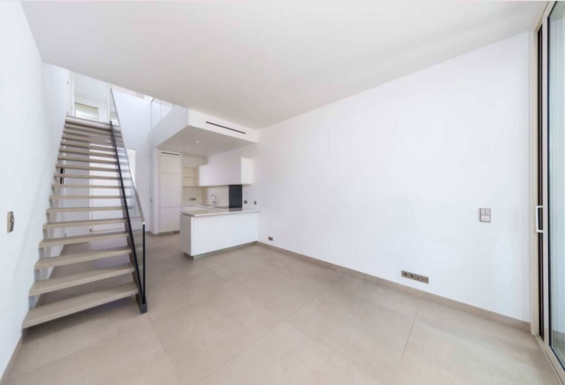 duplex de luxe 2 Pièces en vente sur MONACO (98000)
