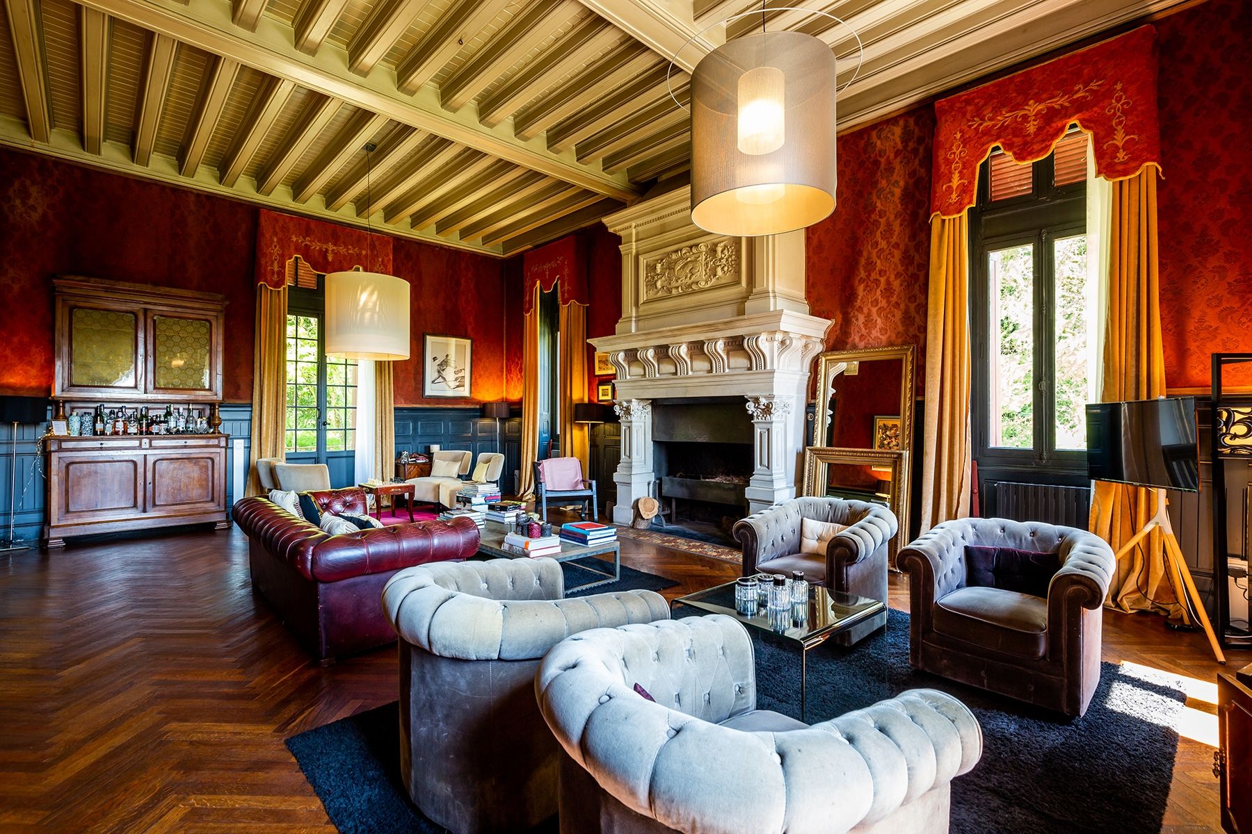 castle 20 Rooms for sale on BORDEAUX (33000)