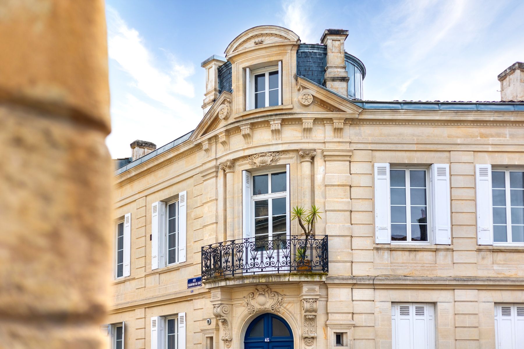 building for sale on BORDEAUX (33000)
