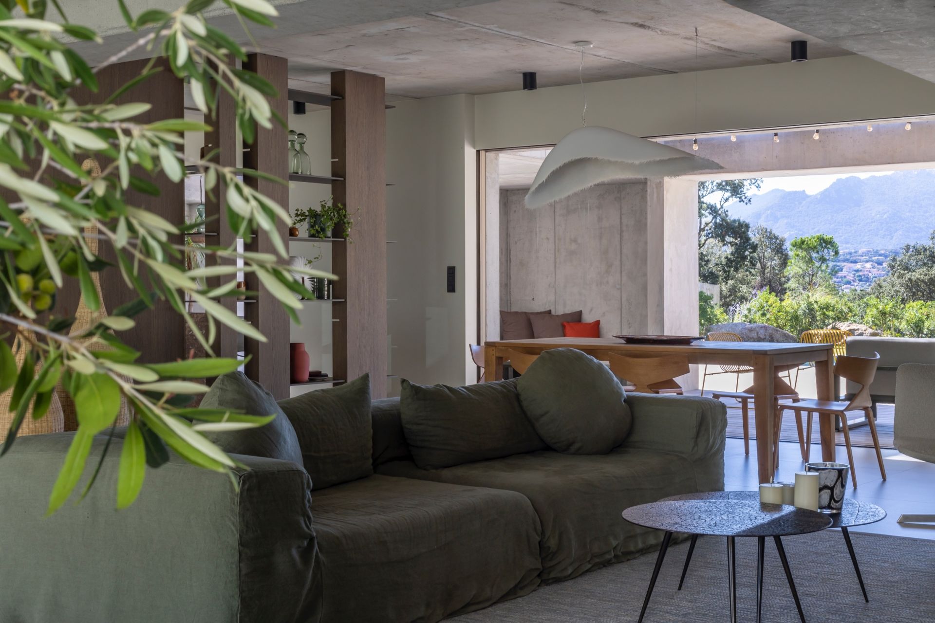 villa de luxe 5 Pièces en location saisonnière sur OLMETO (20113)