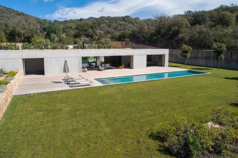 villa de luxe 5 Pièces en location saisonnière sur OLMETO (20113)