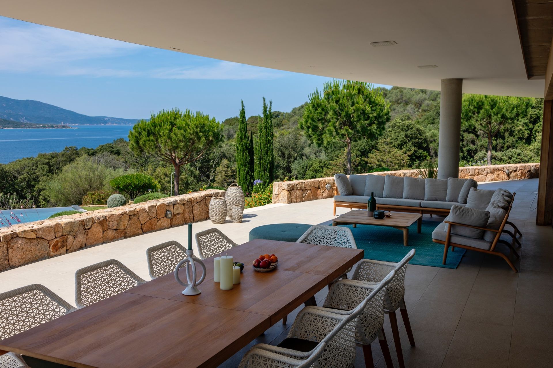 villa de luxe 7 Pièces en location saisonnière sur OLMETO (20113)