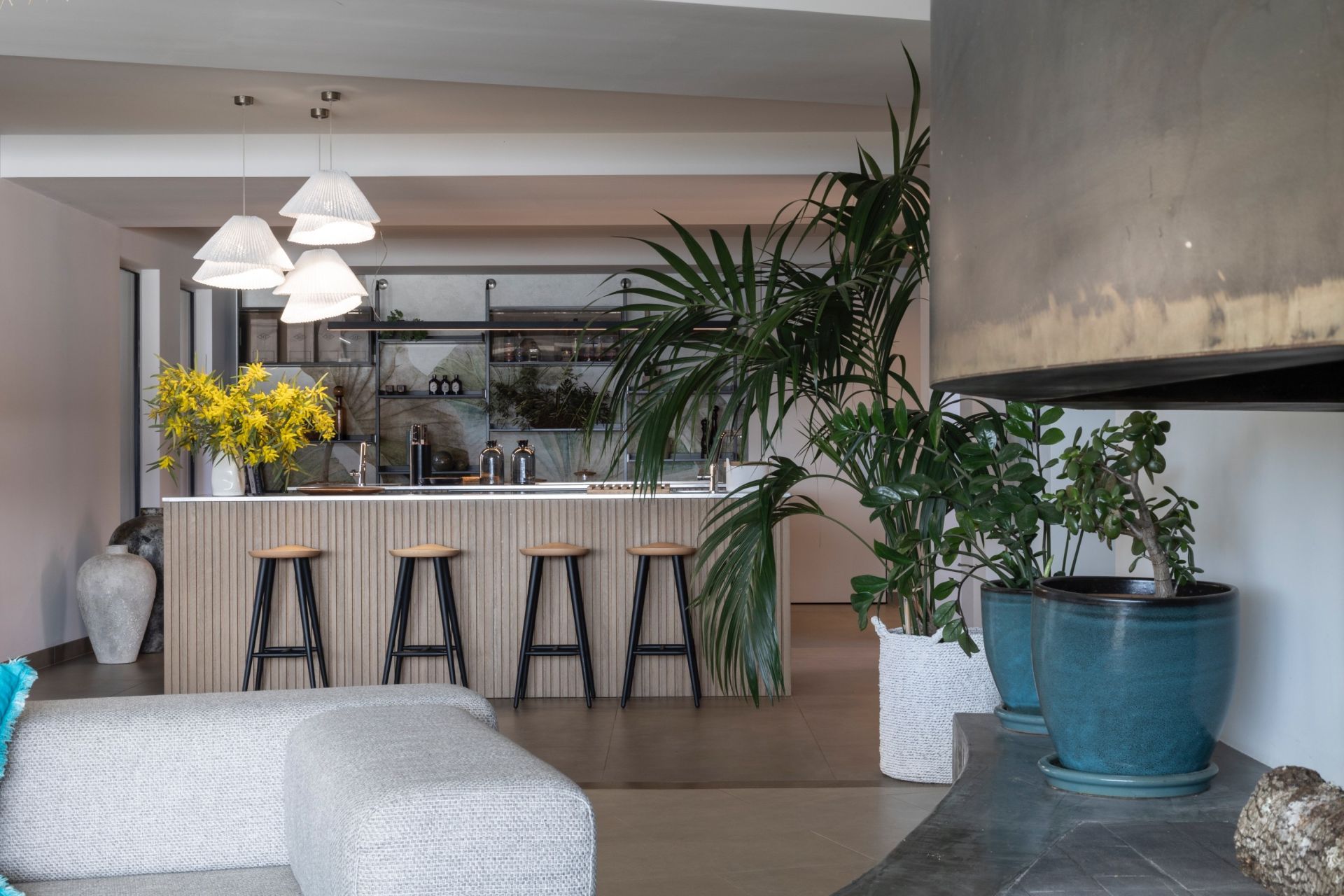 luxury villa 7 Rooms for seasonal rent on OLMETO (20113)