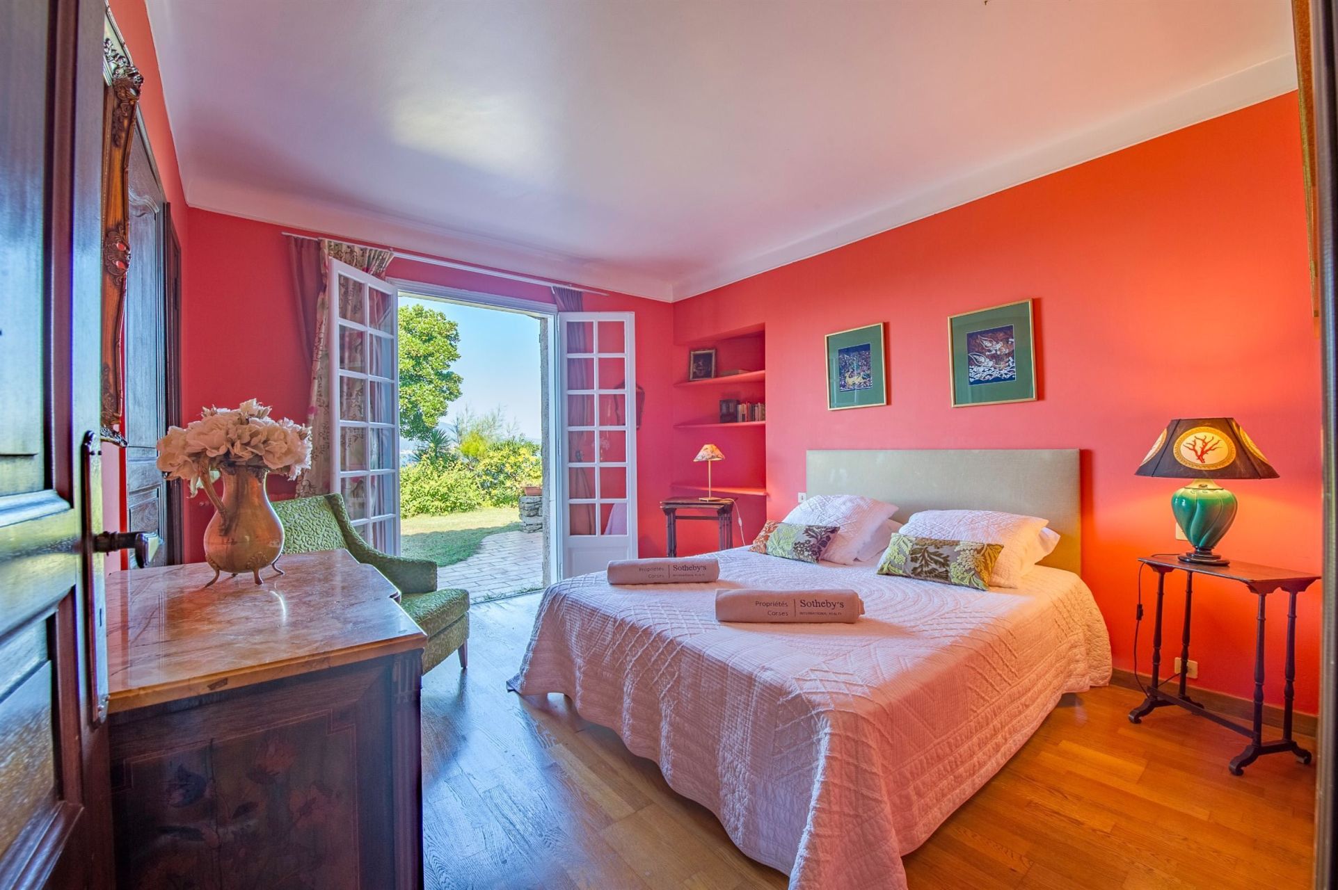 villa de luxe 7 Pièces en location saisonnière sur AJACCIO (20000)