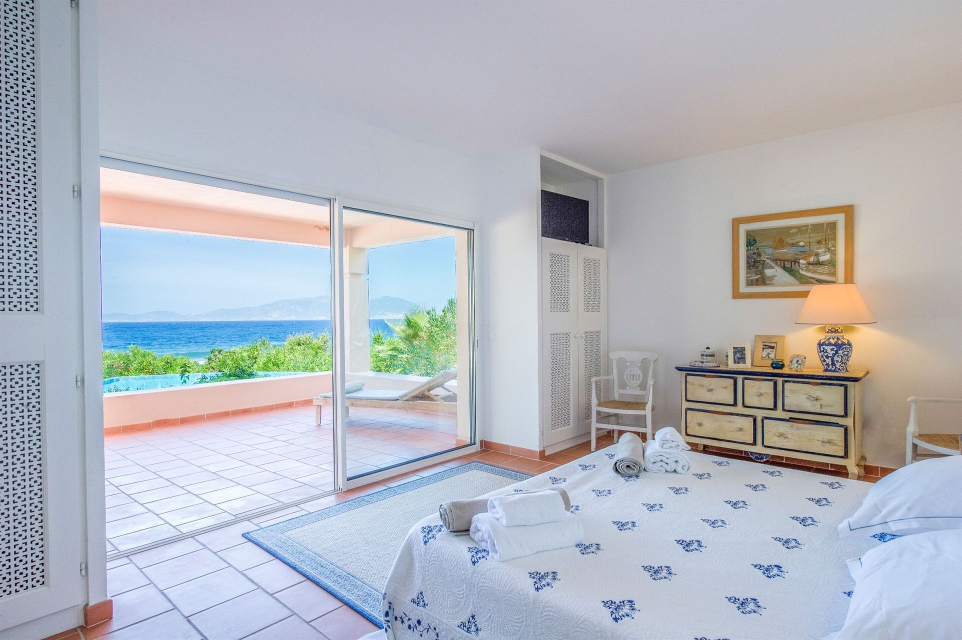 villa de luxe 10 Pièces en location saisonnière sur AJACCIO (20000)