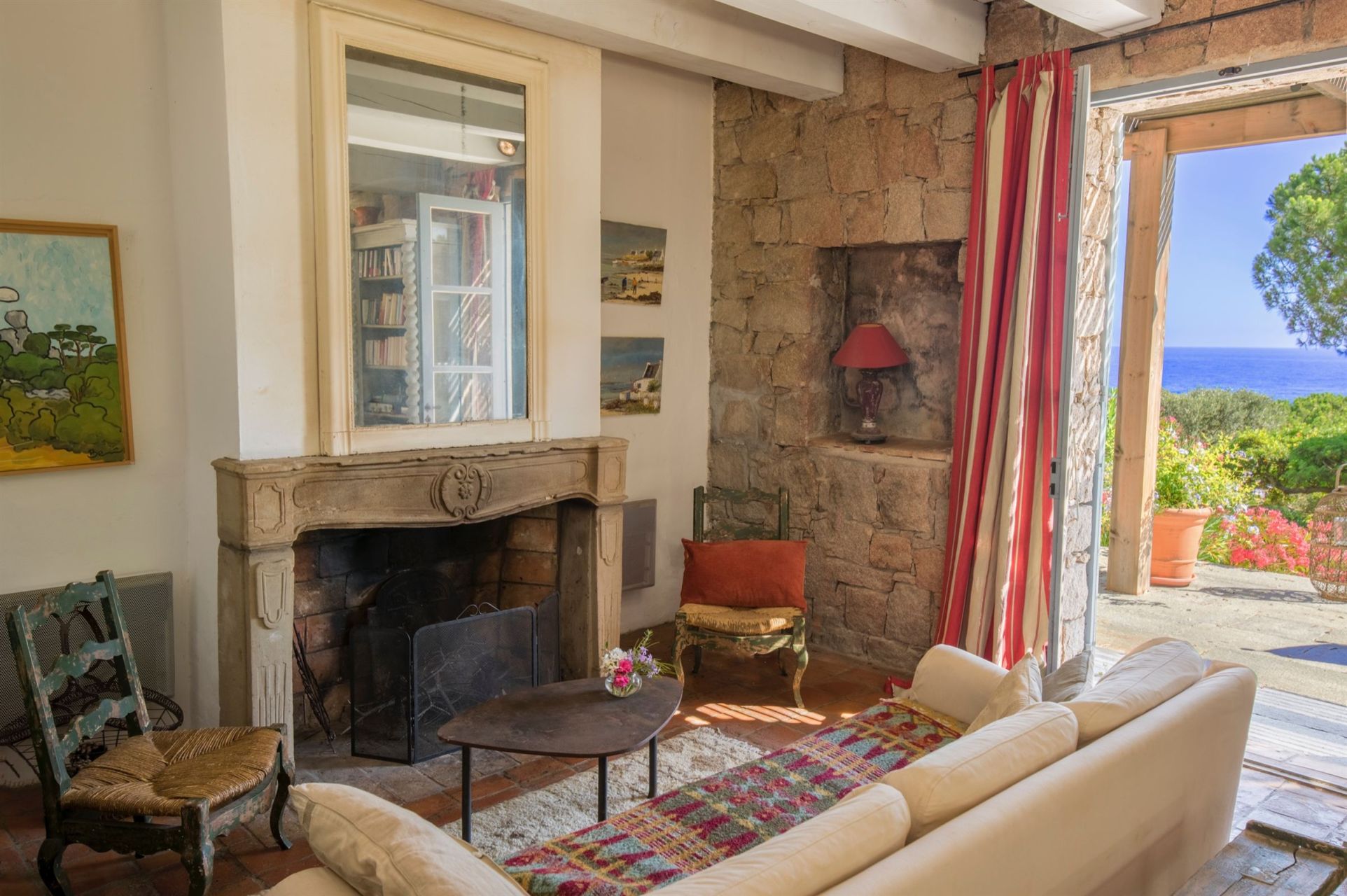 villa de luxe 9 Pièces en location saisonnière sur AJACCIO (20000)