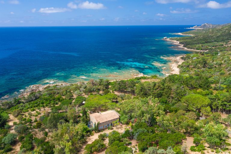 villa de luxe 9 Pièces en location saisonnière sur AJACCIO (20000)