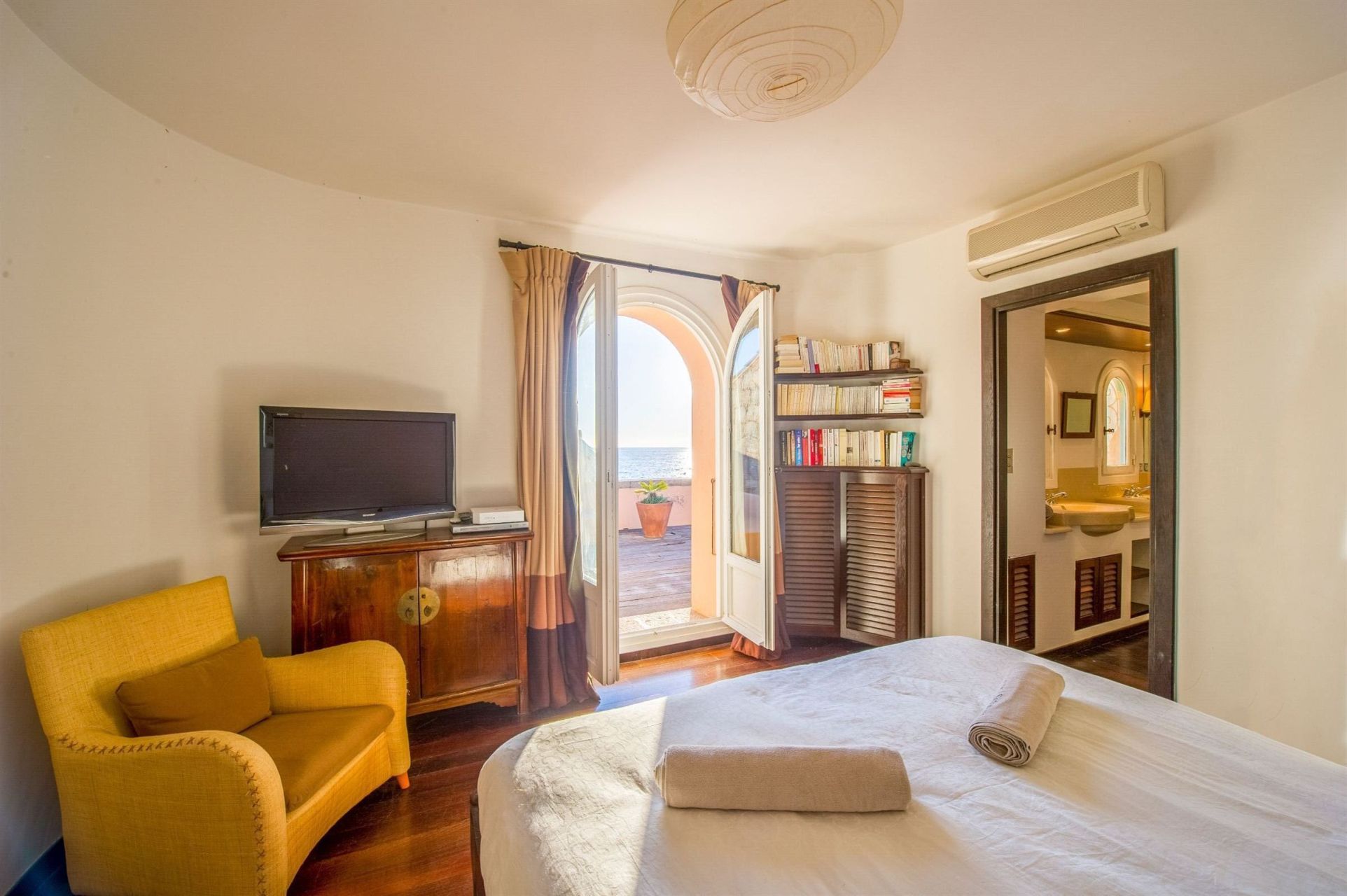 villa de luxe 10 Pièces en location saisonnière sur AJACCIO (20000)