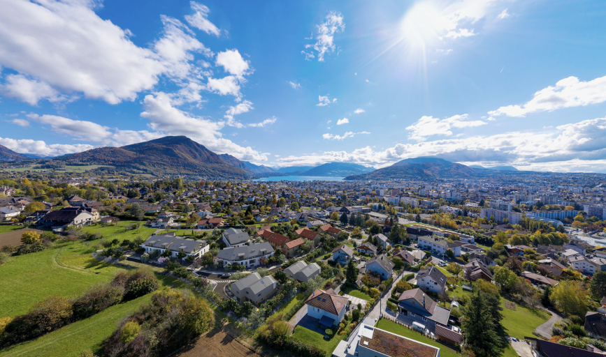 luxury apartment 5 Rooms for sale on ANNECY LE VIEUX (74940)