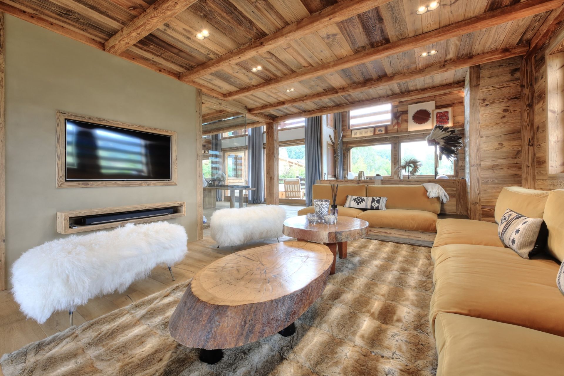 luxury chalet 10 Rooms for seasonal rent on MEGEVE (74120)