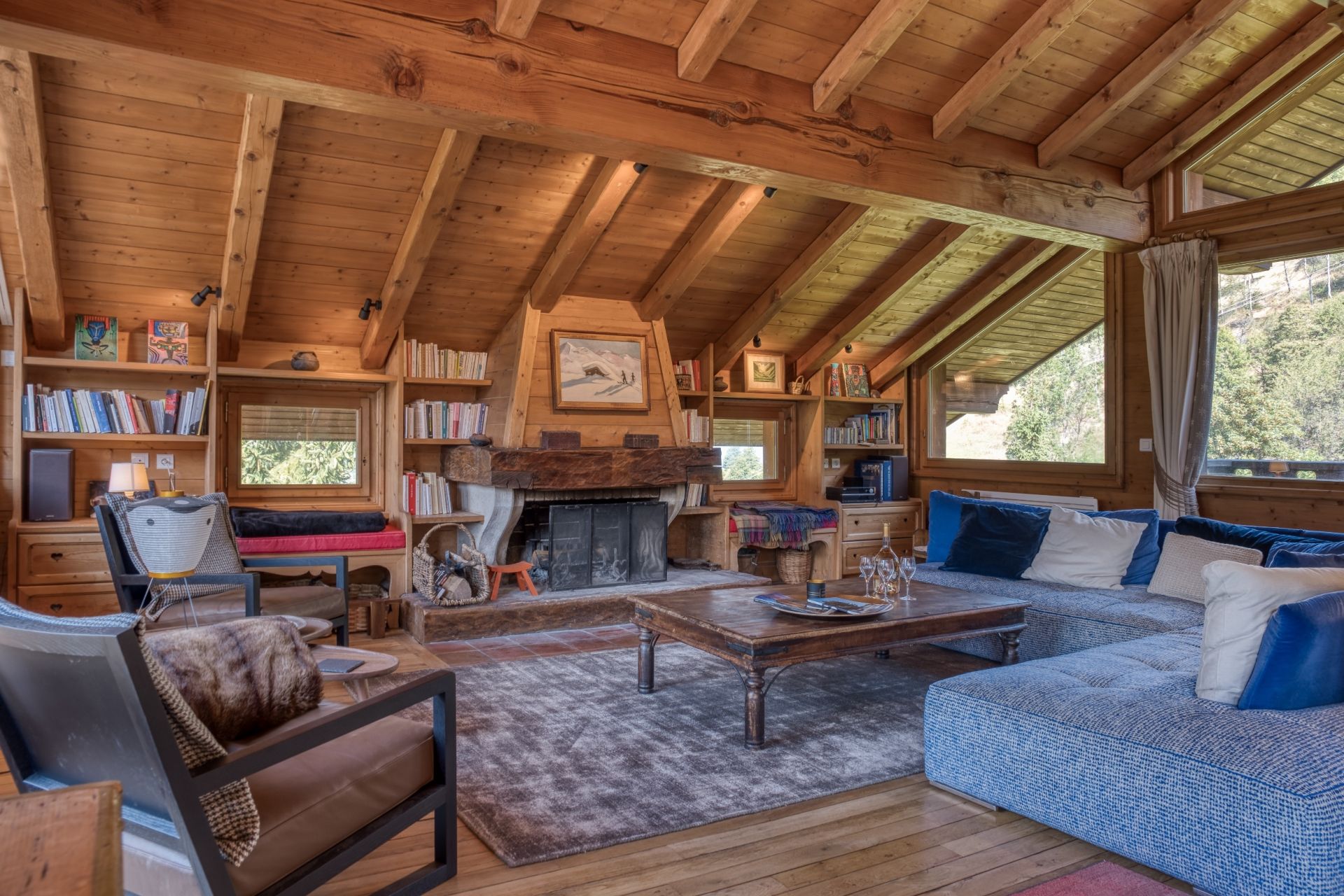 chalet de luxe 10 Pièces en location saisonnière sur MERIBEL LES ALLUES (73550)