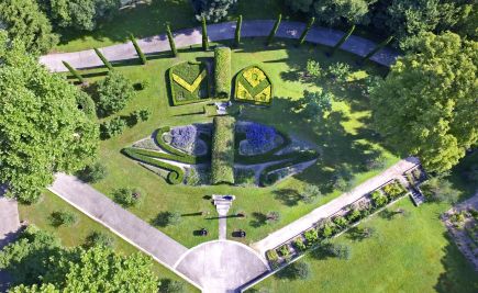 Rental Castle Marseille 11 18 Rooms 1000 m²