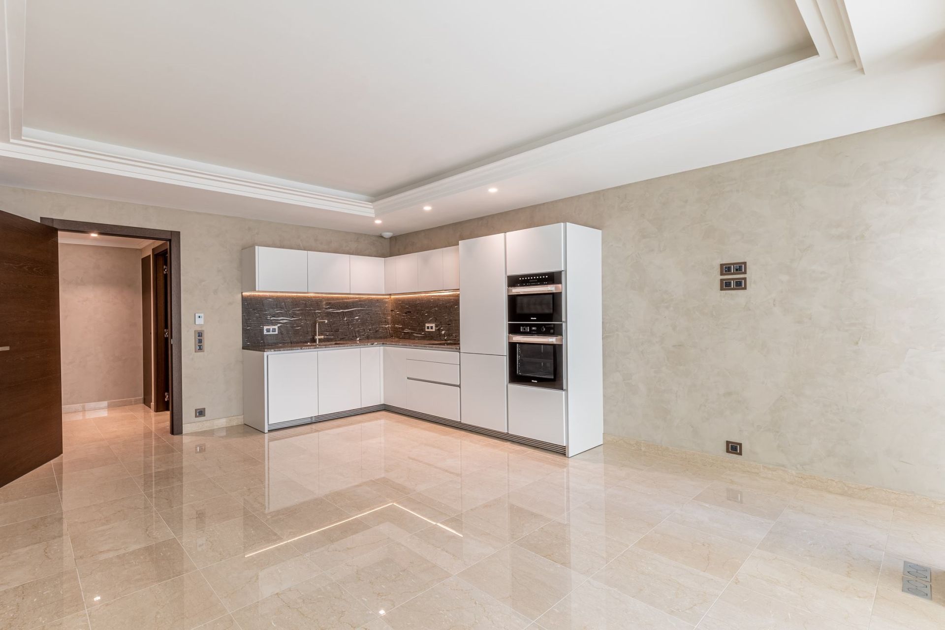 luxury apartment 1 room for sale on MONACO (98000)