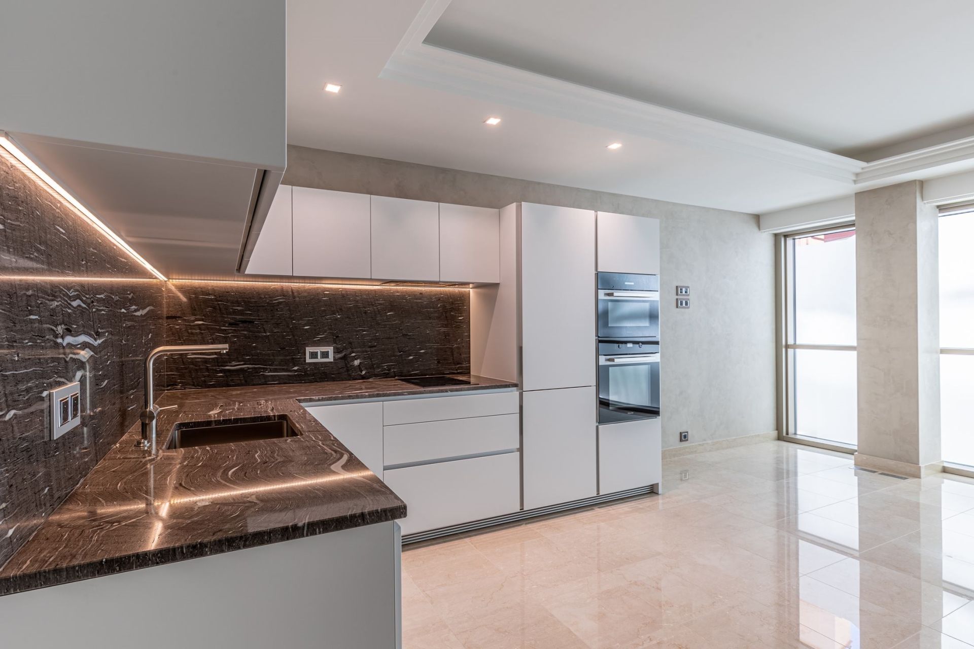 luxury apartment 1 room for sale on MONACO (98000)