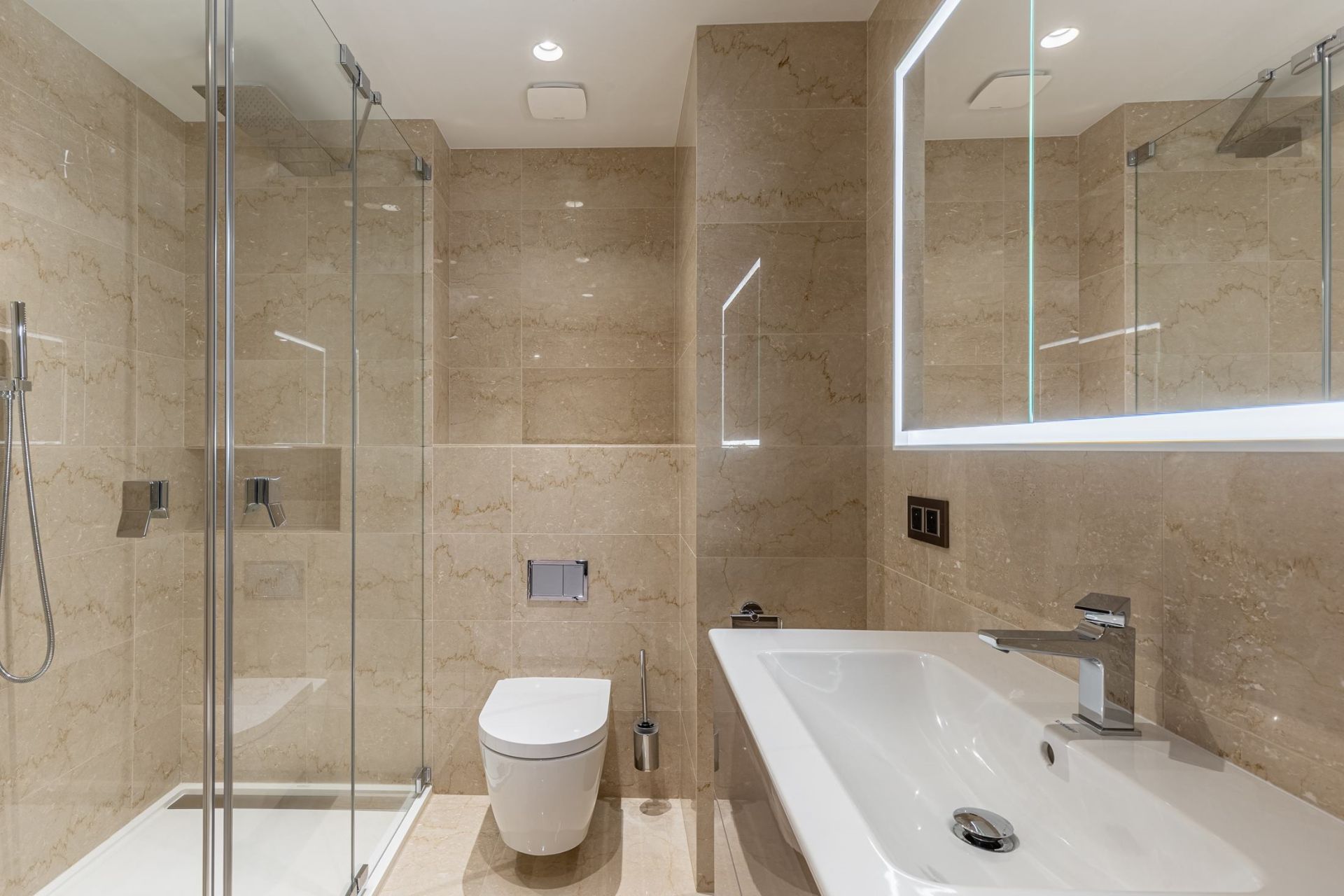 luxury apartment 1 room for sale on MONACO (98000)