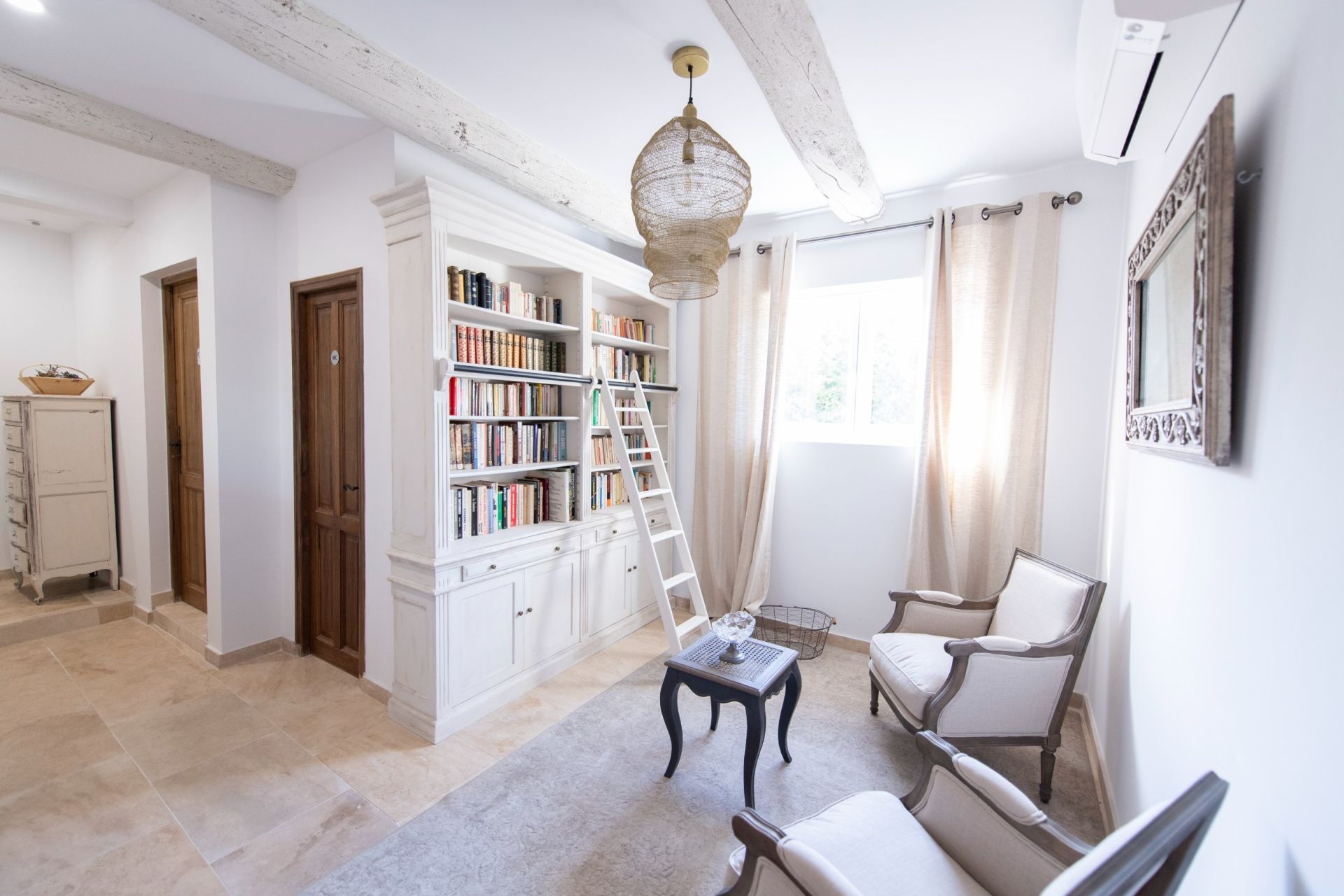 bastide 12 Pièces en location saisonnière sur L ISLE SUR LA SORGUE (84800)