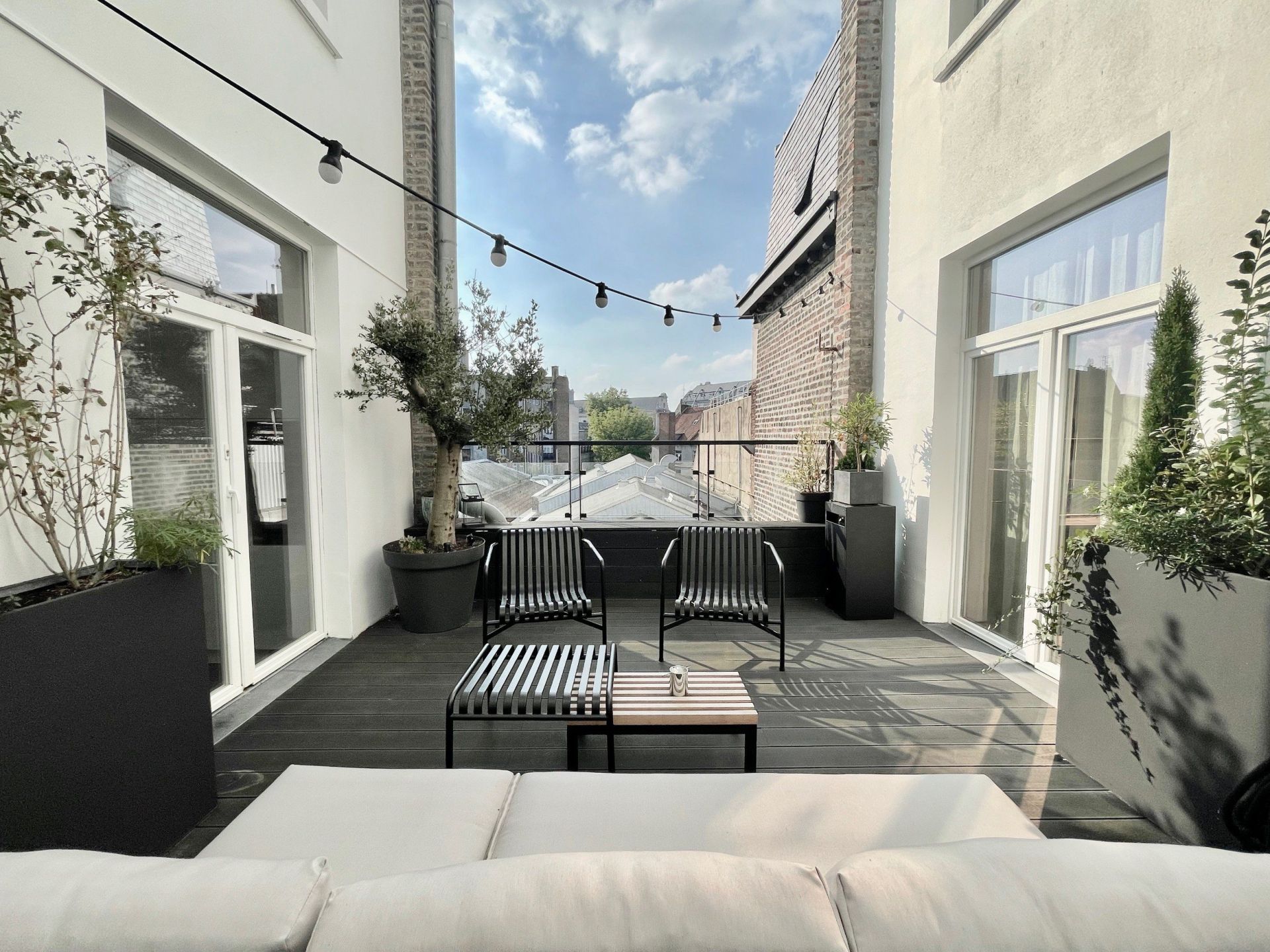 luxury apartment 6 Rooms for sale on LILLE (59000)