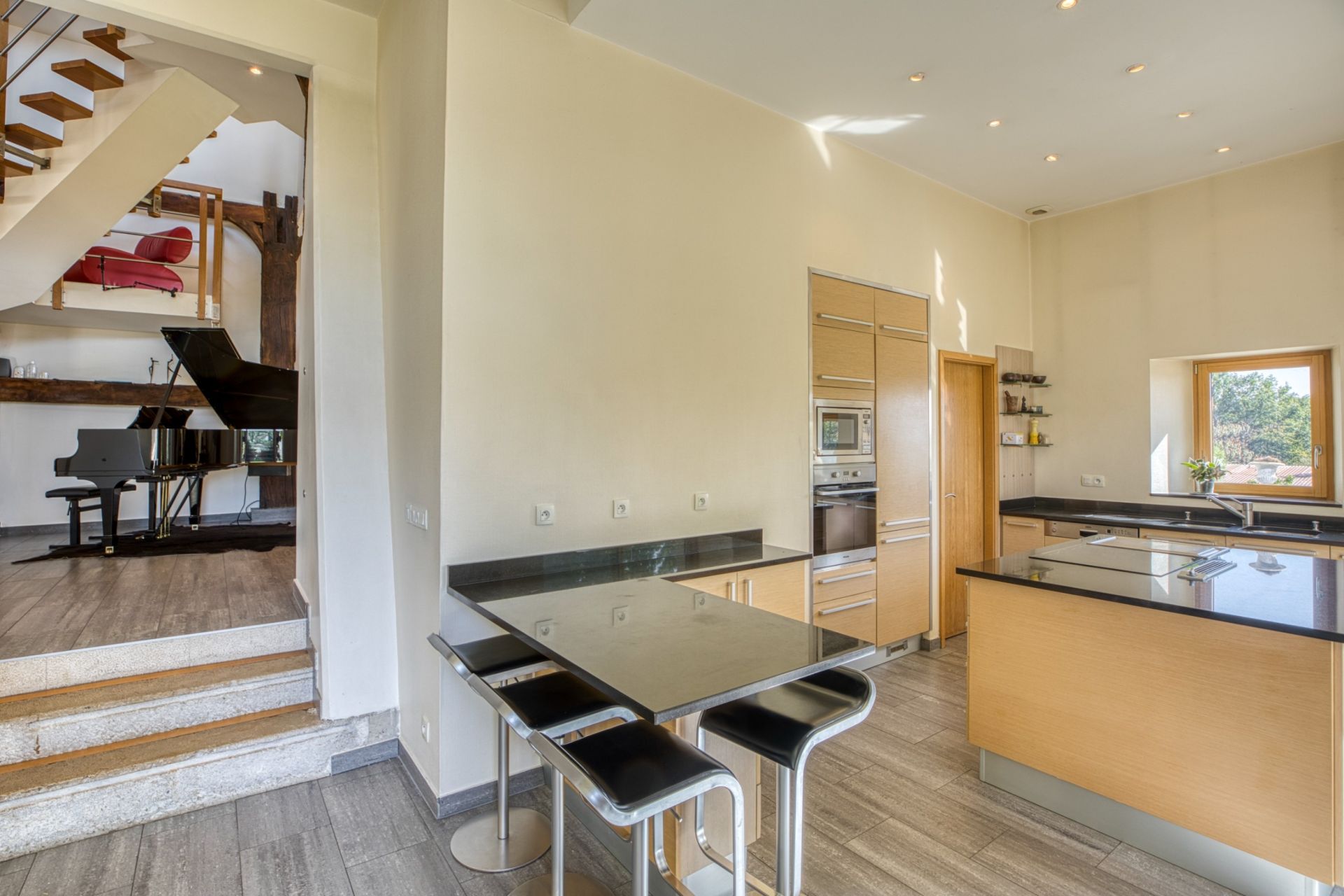 maison de luxe 11 Pièces en vente sur CHEVRY (01170)