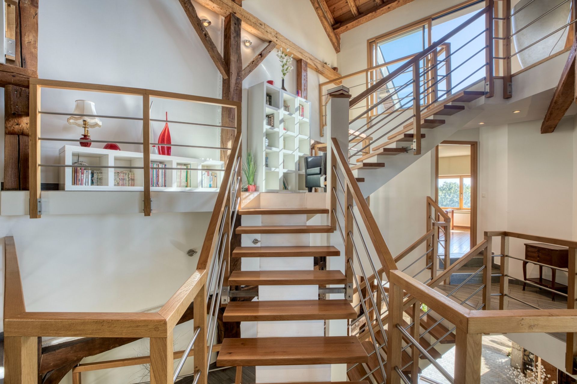 luxury house 11 Rooms for sale on CHEVRY (01170)