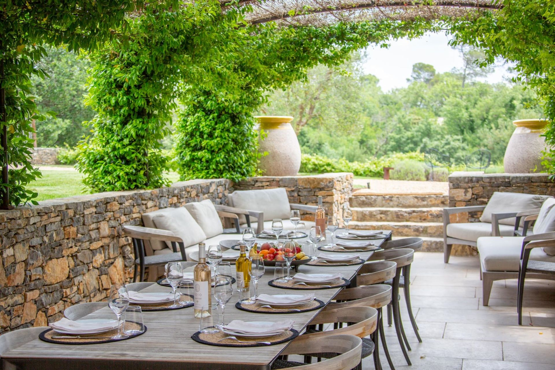 bastide 9 Pièces en location saisonnière sur ST MAXIMIN LA STE BAUME (83470)