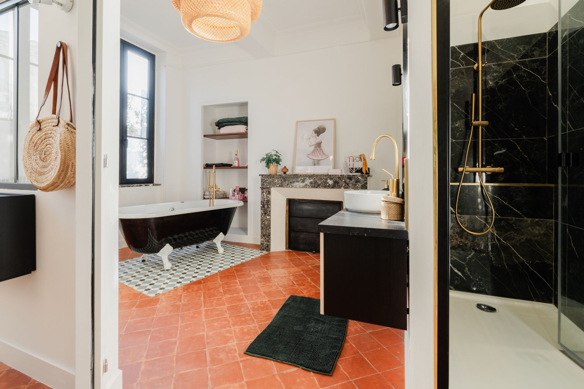 luxury house 11 Rooms for sale on NARBONNE (11100)